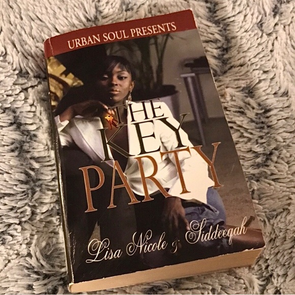 🌟 “The Key Party” • Paperback Book - Picture 6 of 6